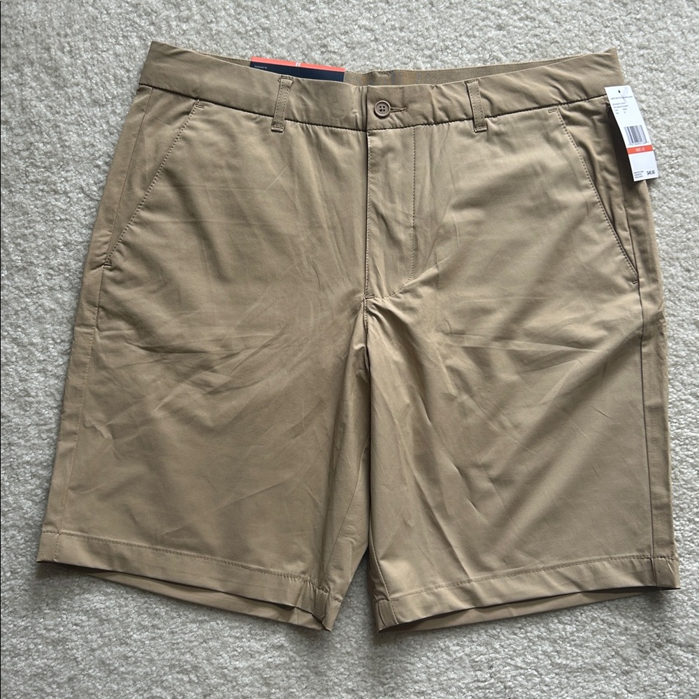 Men’s Lands' End Performance Shorts - Picture 2 of 13